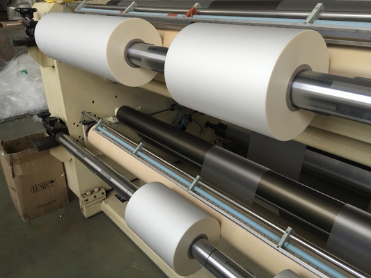 Điều trị Corona Hơn 42 Dynes BOPP Phiên liệu Lamination Nhiệt cho các ứng dụng chuyên nghiệp và đa năng